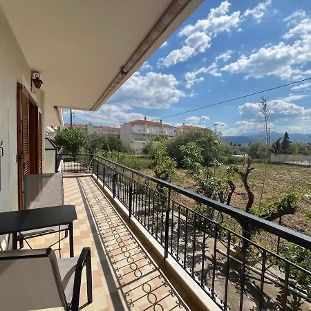 Beautiful With Mountain View Apartmán Parálion Ástros